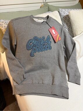 Cotopaxi  Woman’s Gray Logo Crewneck Sweater size Medium